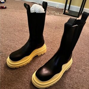 Brand new Bottega tire boots women’s 41